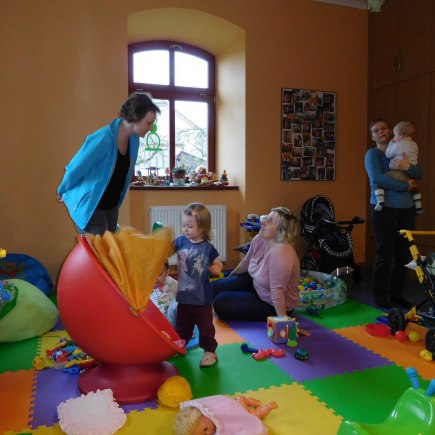 Dvoreček 5.4.2017 - Jarmareční vyrábění