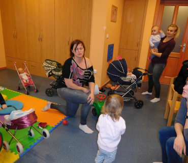 Dvoreček 21.2.2017 - Posezení s porodní asistentkou