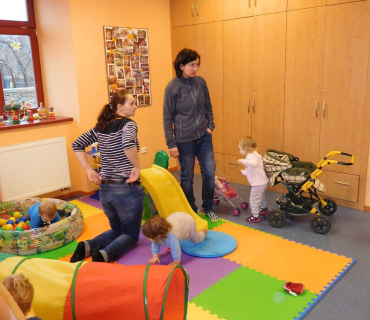 Dvoreček 21.2.2017 - Posezení s porodní asistentkou