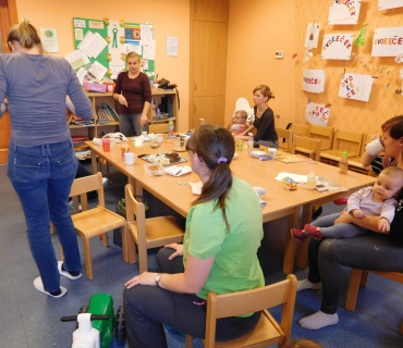 Dvoreček 21.2.2017 - Posezení s porodní asistentkou