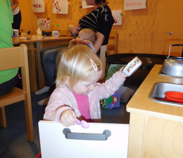 Dvoreček 21.2.2017 - Posezení s porodní asistentkou