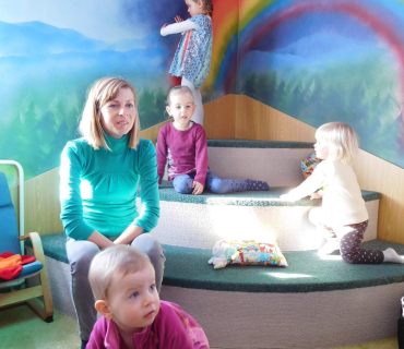 Dvoreček 14.2.2017 - Valentýnská návštěva knihovny