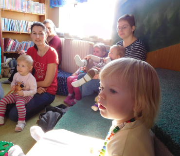 Dvoreček 14.2.2017 - Valentýnská návštěva knihovny