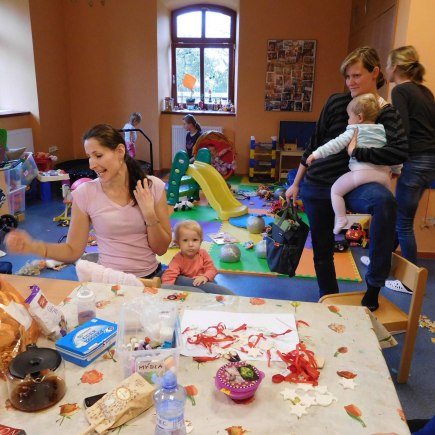 Dvoreček 22.11.2016 - Tvoříme na jarmark