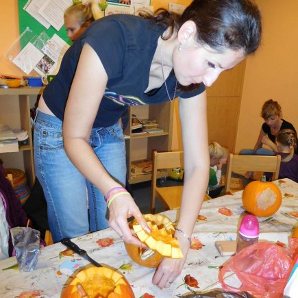 Dvoreček 25.10.2016 - Dýňové vyrábění