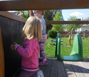 Dvoreček 10.5.2016 Motýlkování