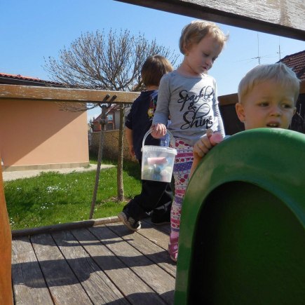 Dvoreček 10.5.2016 Motýlkování