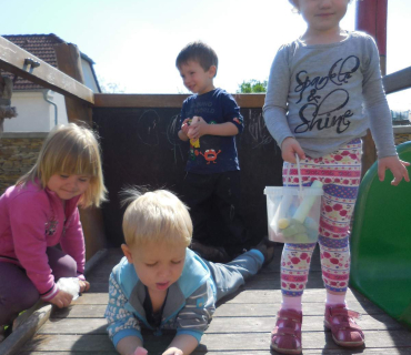 Dvoreček 10.5.2016 Motýlkování