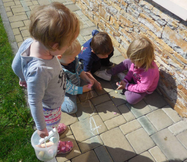 Dvoreček 10.5.2016 Motýlkování