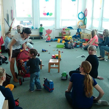 Dvoreček 5.4.2016 návštěva místní školky