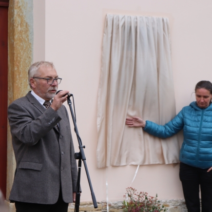 vyhledáno: Umrti