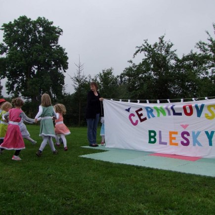 Vystoupení Černilovských Blešek a Blech na Semonickém ořechobraní 7. 9. 2019