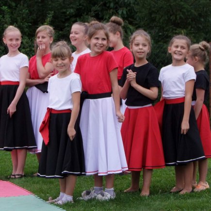 Vystoupení Černilovských Blešek a Blech na Semonickém ořechobraní 7. 9. 2019