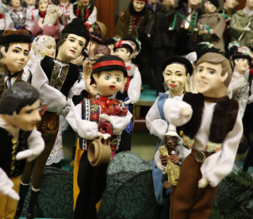 Adventní trh a výstava Betlému Boženy Pečené Sedláčkové 2. 12. 2022 KSD