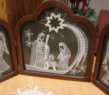 Adventní trh a výstava Betlému Boženy Pečené Sedláčkové 2. 12. 2022 KSD