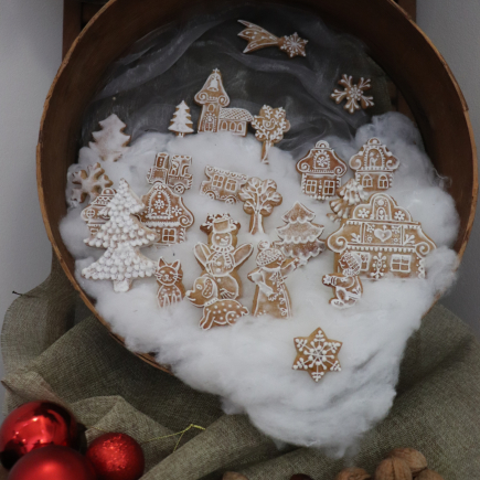 Adventní trh a výstava Betlému Boženy Pečené Sedláčkové 2. 12. 2022 KSD