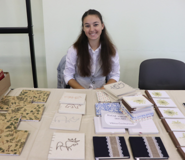 Adventní trh a výstava Betlému Boženy Pečené Sedláčkové 2. 12. 2022 KSD