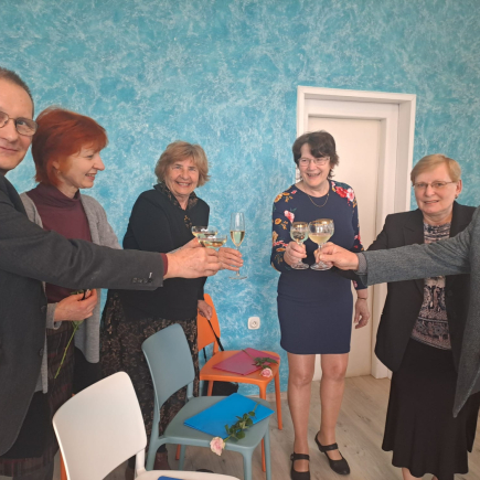 Předávání certifikátů absolventům kurzu genealogie VU3V 21. 3. 2024