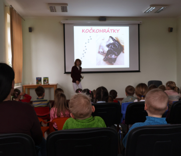 Spisovatelka Markéta Harasimová v Černilově