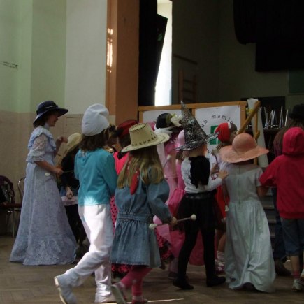 KLOBOUKOVÝ KARNEVAL 17.3.2013 