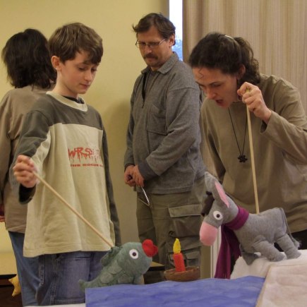 Předvánoční pohádky - loutkové soubory Blechy a Maminy Jaroměř - KSD Černilov 16.12.2012 