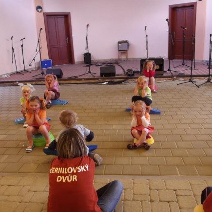 2.6.2012 ČERNILOVSKÝ DVŮR, foto od Katky J.