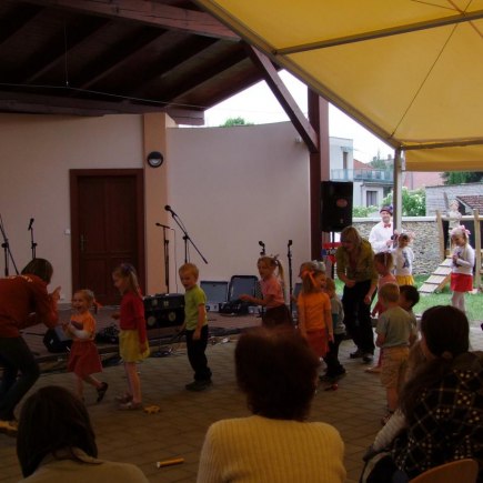 ČERNILOVSKÝ DVŮR 2012 od Jany Ž