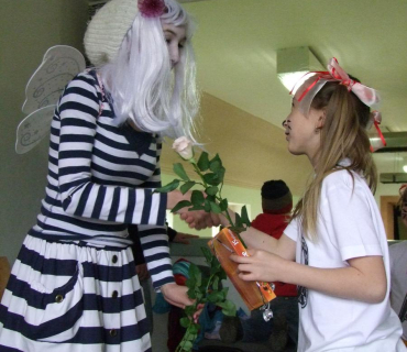 PRUHOVANÝ KARNEVAL 15.4.2012 Sokolovna - foto Jana Ž