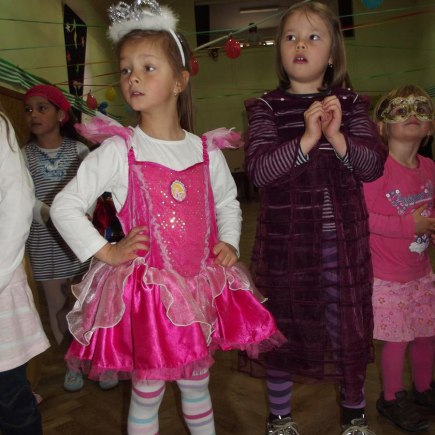 15.4.2012 Pruhovaný karneval v Černilově