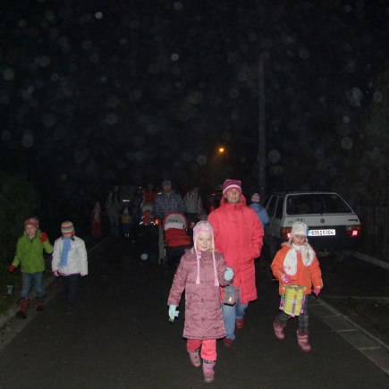 Průvod světýlek na uvítání Adventu 2011 