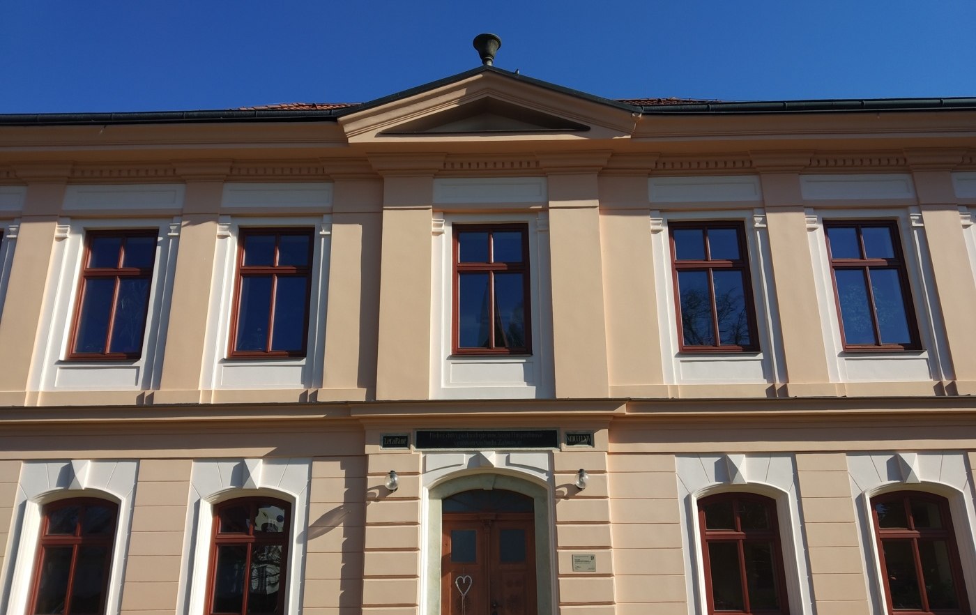 Kulturní a spolkový dům v Černilově - sál přízemí