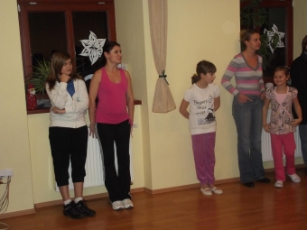 15.12.2011 Zumba-aerobic závěrečná hodina 15.12.2011 Zumba-aerobic závěrečná hodina