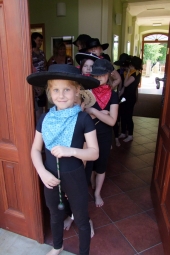 Černilovský dvůr 2015 foto Jana Ž Černilovský dvůr 2015 foto Jana Ž